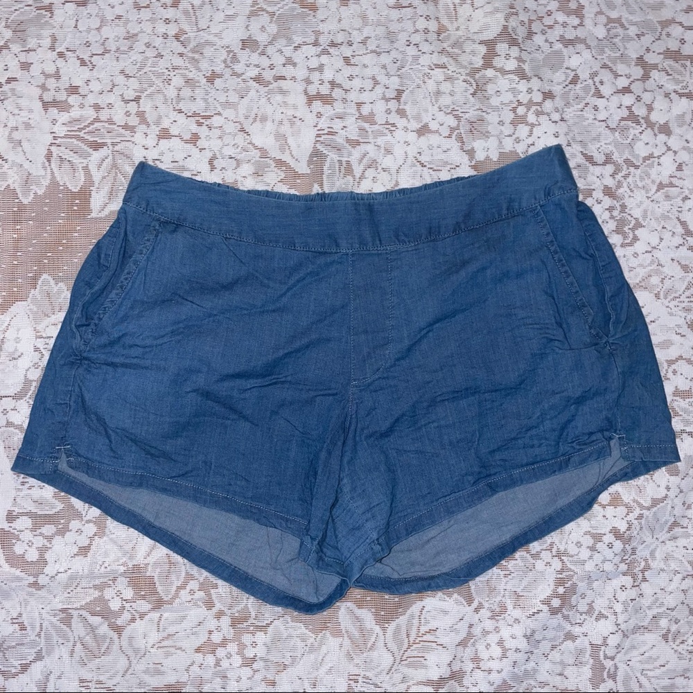 Torrid | Chambray Pull On Shorts - Picture 2 of 4